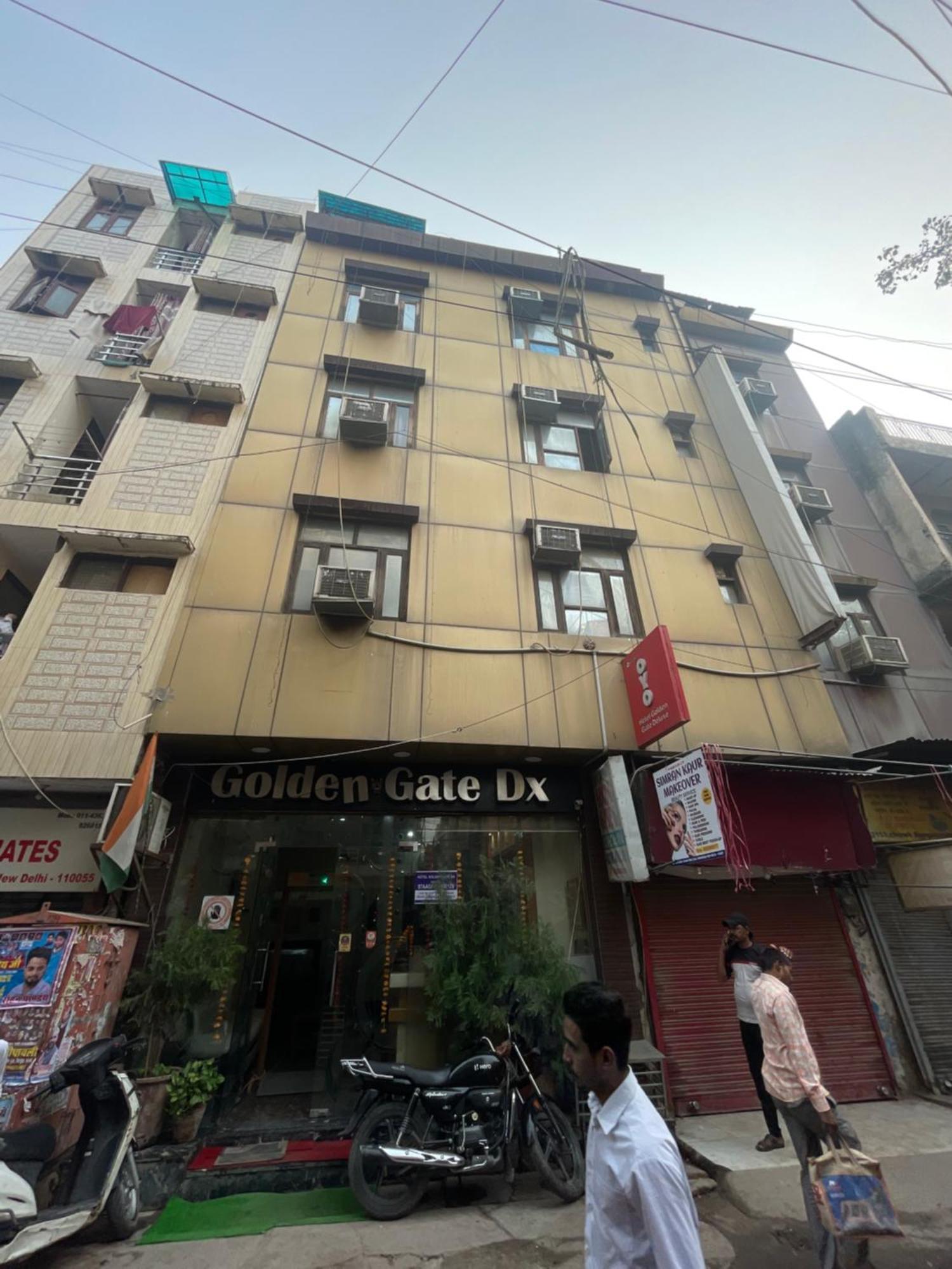Hotel Golden Gate Nueva Delhi Exterior foto